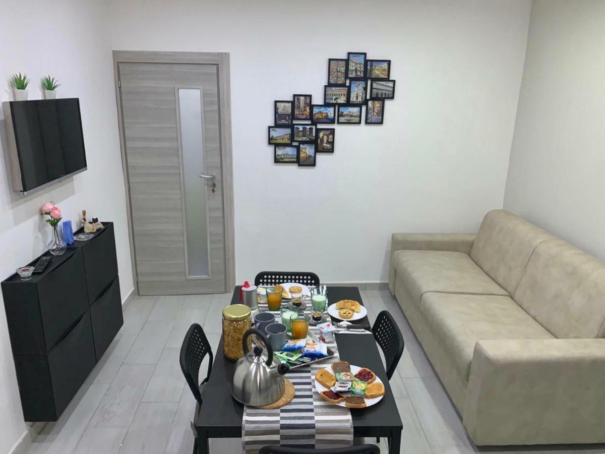 Nel Cuore Di Napoli Apartment Exterior photo